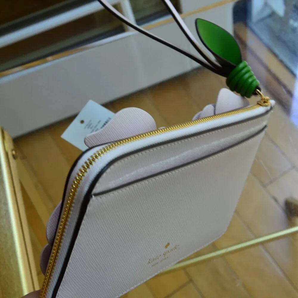 Kate Spade KK972 Flora Flower Medium L-Zip Wristlet